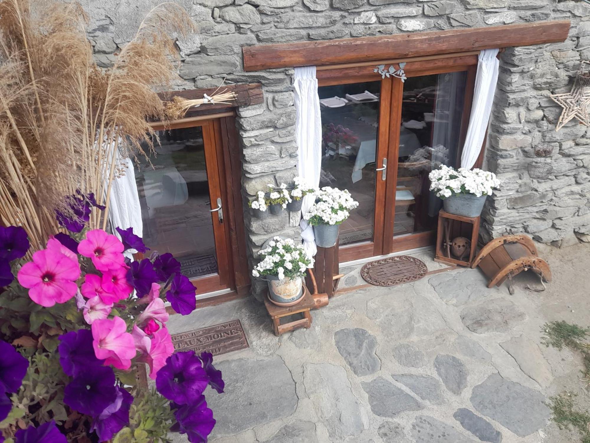 Appartement De Charme 4/6 Pers Dans Joli Village De Montagne Bourg-Saint-Maurice Bagian luar foto